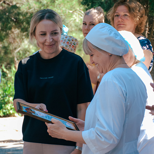 Директор Департамента здравоохранения и его заместители поздравили медицинских работников с профессиональным праздником
