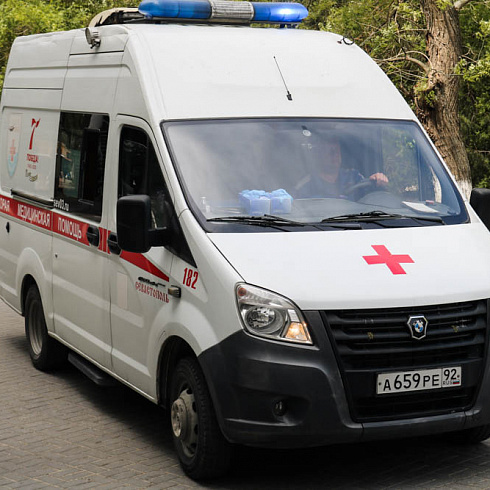 Люди особой закалки: специалисты скорой помощи отмечают профессиональный праздник