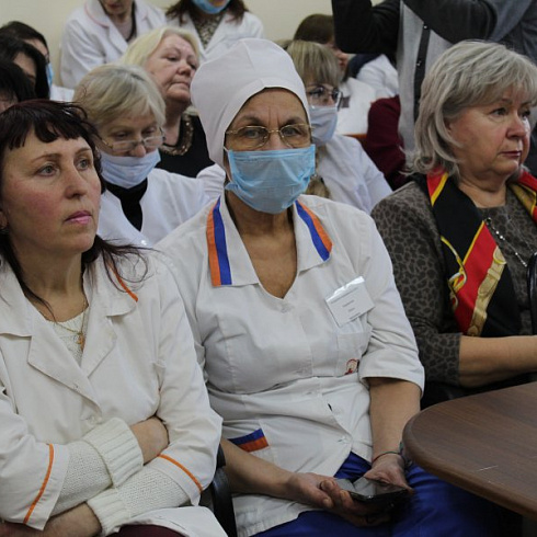 Правительство Севастополя проведет проверку системы начисления заработной платы сотрудникам детской поликлиники №2