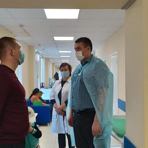 Директор Департамента здравоохранения Виталий Денисов провёл административный обход на детском комплексе