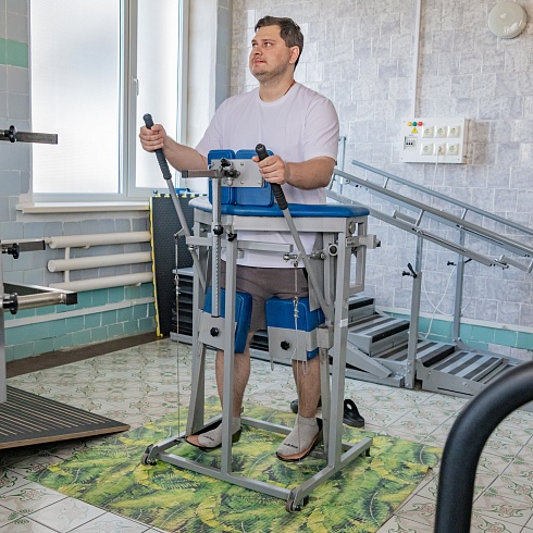 В отделении медицинской реабилитации Городской больницы № 9 Севастополя продолжают возвращать к полноценной жизни защитников Отечества