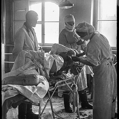 Победившим смерть во имя жизни: севастопольские медики в первые дни Великой Отечественной войны