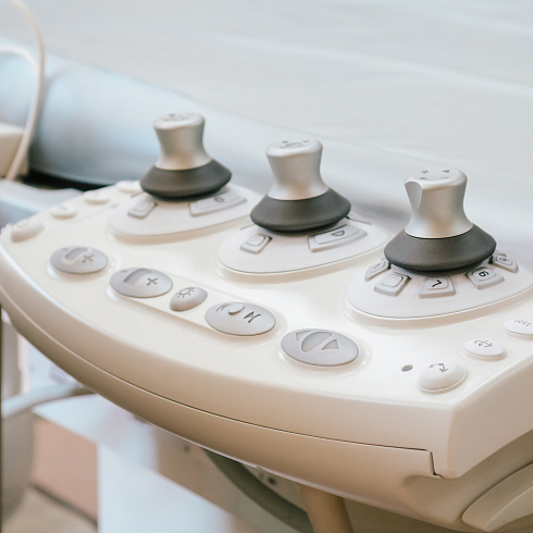 На борьбу с раком: в Севастопольском городском онкологическом диспансере им. А.А Задорожного работает новый ангиограф