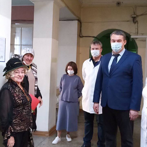 Директор Департамента здравоохранения Виталий Денисов провел административные обходы