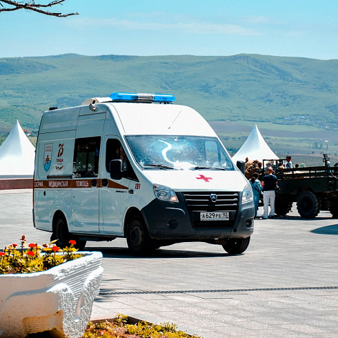Специалисты скорой медицинской помощи обеспечили безопасность во время проведения ежегодной исторической реконструкции штурма Сапун-горы