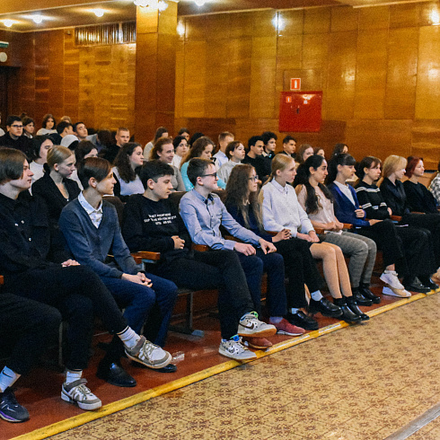 Опасное увлечение: доктор рассказала о вреде курения севастопольским школьникам