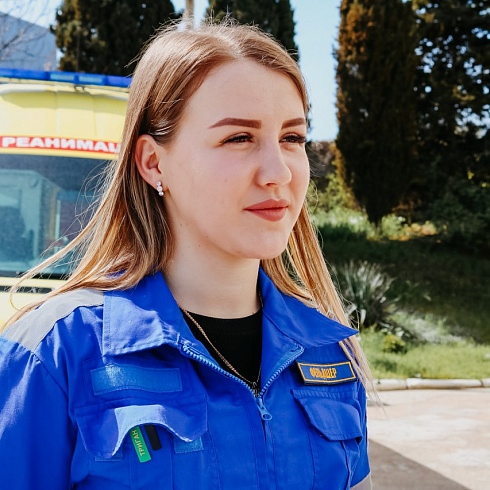 Люди, заточенные на спасение. Профессиональный праздник отмечают работники скорой медицинской помощи. 