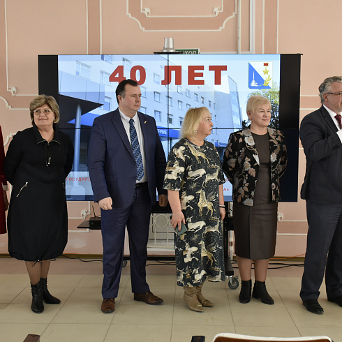 40 лет спасают жизни и здоровье детей. Городская больница № 5 – Центр охраны здоровья матери и ребёнка отмечает круглую дату