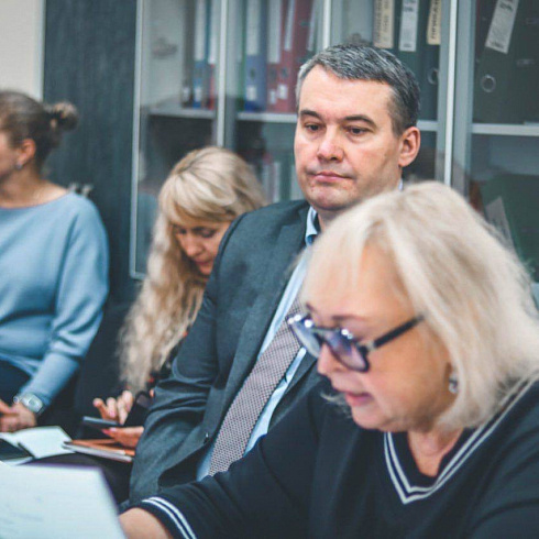 Виталий Денисов провел выездное совещание в Севастопольской городской психиатрической больнице