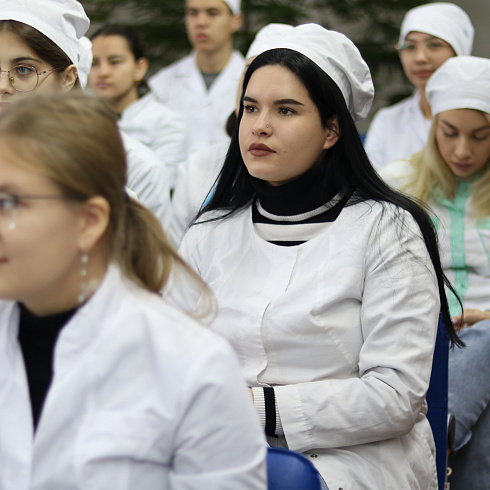 Студенты Института фундаментальной медицины и здоровьесбережения СевГУ приступили к первой медицинской практике