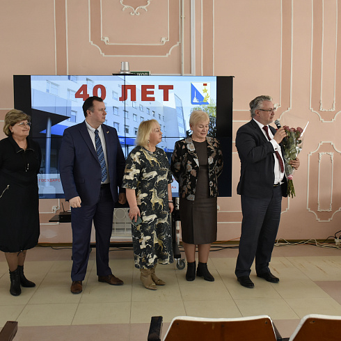 40 лет спасают жизни и здоровье детей. Городская больница № 5 – Центр охраны здоровья матери и ребёнка отмечает круглую дату