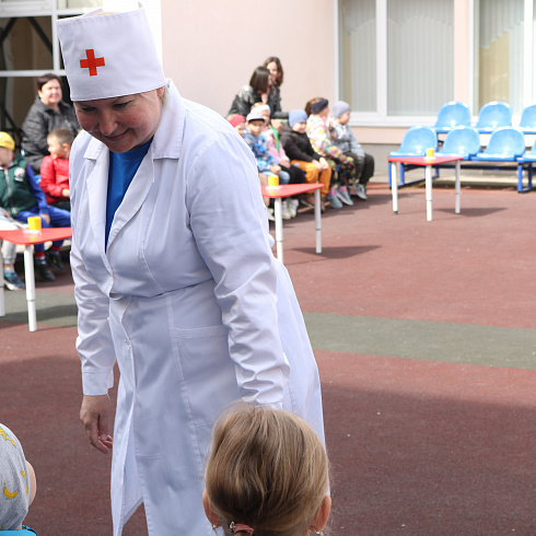 «Ярмарка здоровья» для самых маленьких: дошколятам рассказали о важности иммунизации