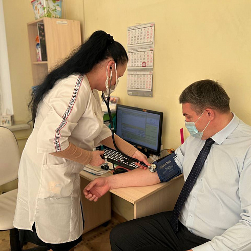 Директор Департамента здравоохранения Виталий Денисов провел административные обходы