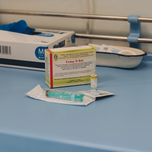 В поликлиниках Севастополя можно привиться от клещевого энцефалита