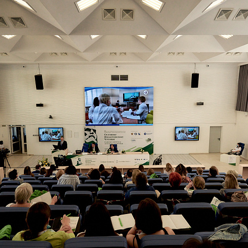 В Севастополе открылась всероссийская конференция, посвящённая здоровью детей 