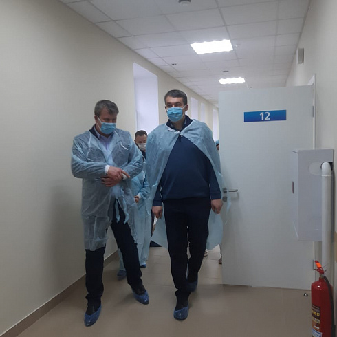 Директор Департамента здравоохранения провел административный обход и оценил ход ремонта в севастопольских медучреждениях