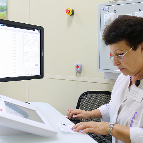 Работа на новом оборудовании: в поликлинике № 1 запущен новейший маммограф