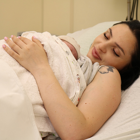 Здесь появляется счастье: севастопольскому Родильному дому № 2 исполнилось 40 лет