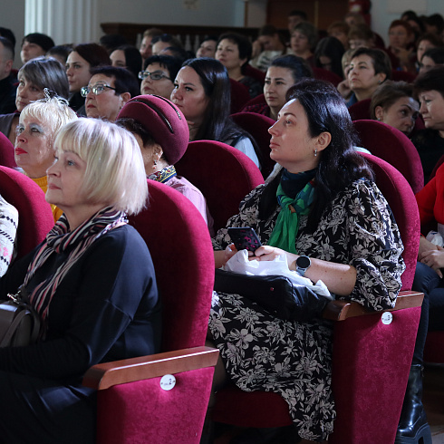 В рамках 155 юбилея Городской больницы №1 прошла научно-практическая конференция "Современная медицина в городском здравоохранении"