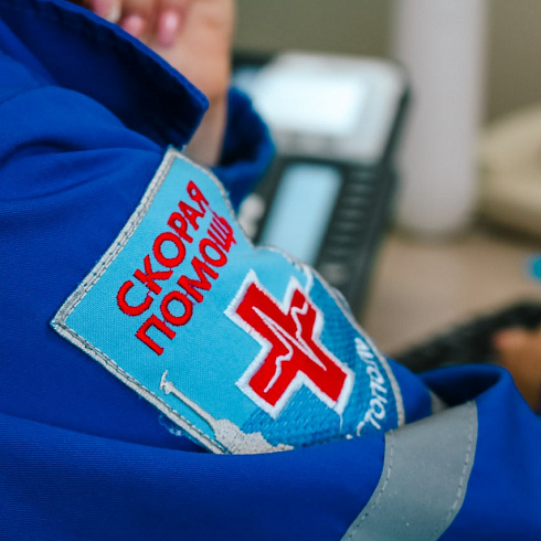 Люди, заточенные на спасение. Профессиональный праздник отмечают работники скорой медицинской помощи. 