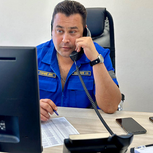 Люди особой закалки: специалисты скорой помощи отмечают профессиональный праздник