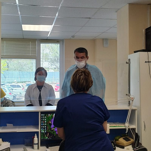 Директор Департамента здравоохранения Виталий Денисов провёл административный обход на детском комплексе