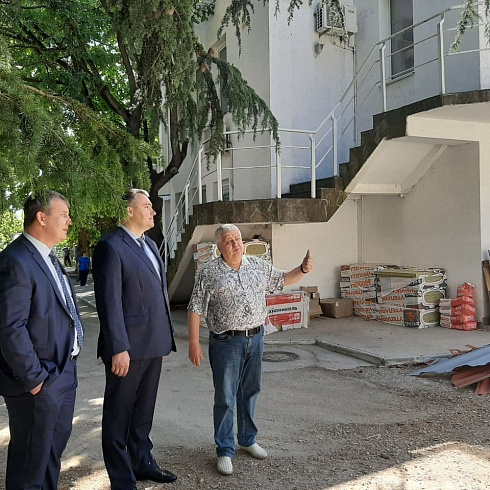 Директор Департамента здравоохранения провёл административный обход в травматологическом пункте и приёмном отделении городской больницы №1