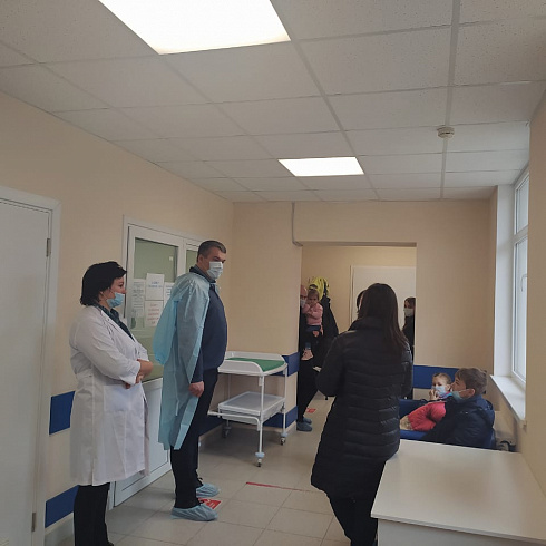 Директор Департамента здравоохранения города Севастополя Виталий Денисов провёл административный обход в детском больничном комплексе Директор Департамента здравоохранения города Севастополя Виталий Денисов провёл административный обход в детском больничном комплексе
