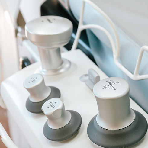 На борьбу с раком: в Севастопольском городском онкологическом диспансере им. А.А Задорожного работает новый ангиограф