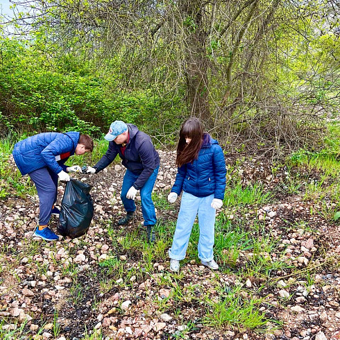 Сотрудники Департамента здравоохранения города Севастополя присоединились ко Всероссийскому субботнику