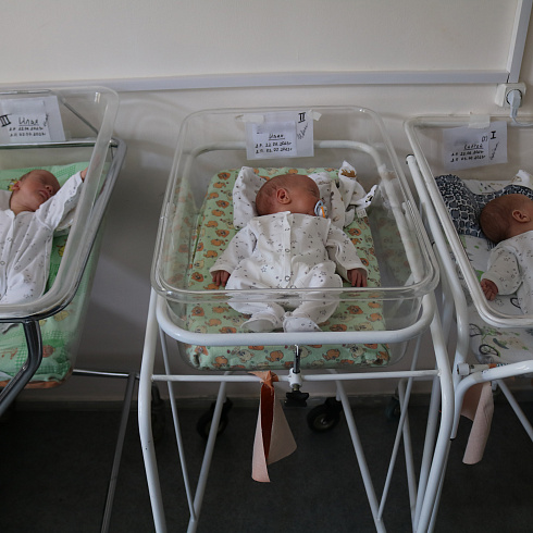 «Колоссальное счастье»: в Севастополе родилась первая в этом году тройня