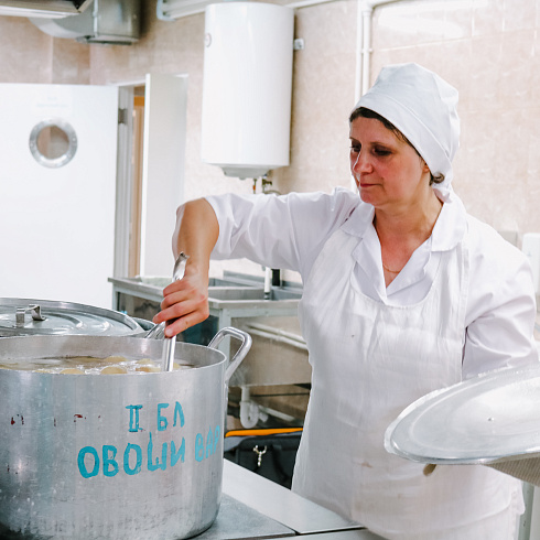 Вкусно и полезно: в Родильном доме № 2 работает обновлённый пищеблок