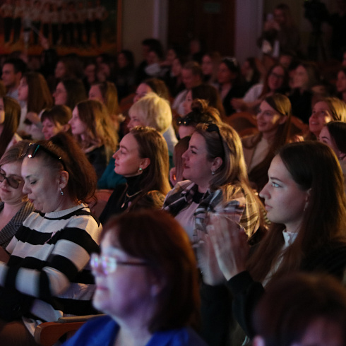 Не приговор: в Севастополе провели творческий конкурс для пациенток с онкологией