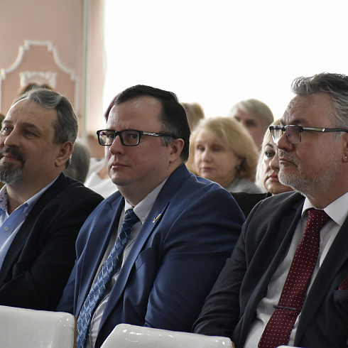 40 лет спасают жизни и здоровье детей. Городская больница № 5 – Центр охраны здоровья матери и ребёнка отмечает круглую дату