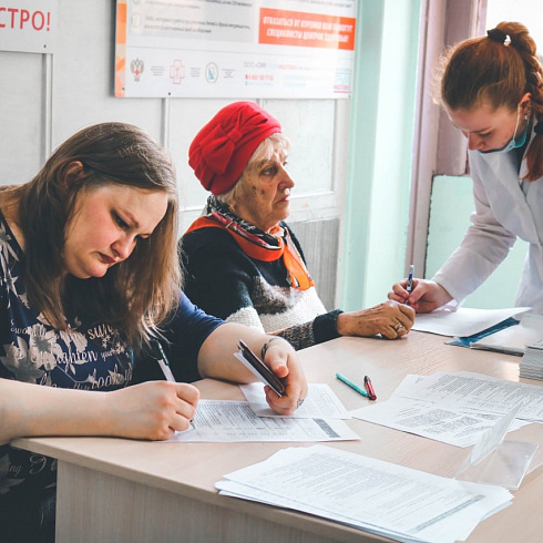 Во Всемирный день здоровья более 300 севастопольцев пришли проверить своё здоровье