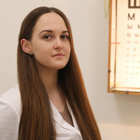 "Новые лица в здравоохранении": в детской поликлинике Севастополя работает молодой офтальмолог