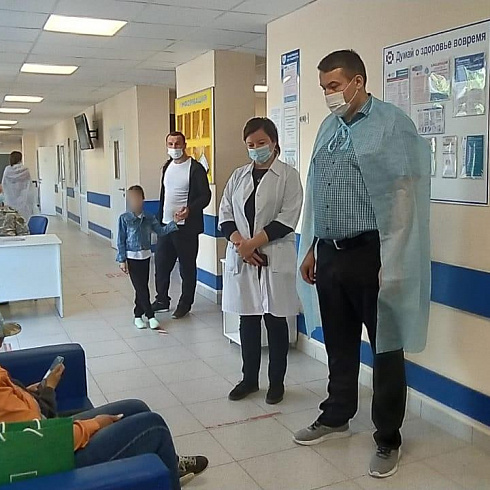 Директор Департамента здравоохранения Виталий Денисов провёл административный обход на детском комплексе