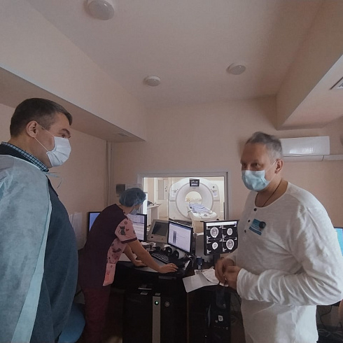 Директор Департамента здравоохранения города Севастополя Виталий Денисов провёл административный обход в детском больничном комплексе Директор Департамента здравоохранения города Севастополя Виталий Денисов провёл административный обход в детском больничном комплексе